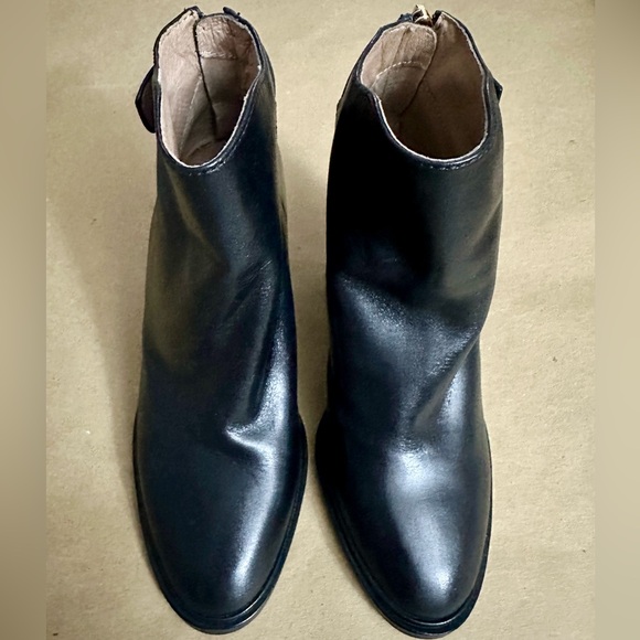NEW - Louise et Cie Thisbe Black Leather Ankle Boots - Picture 7 of 11